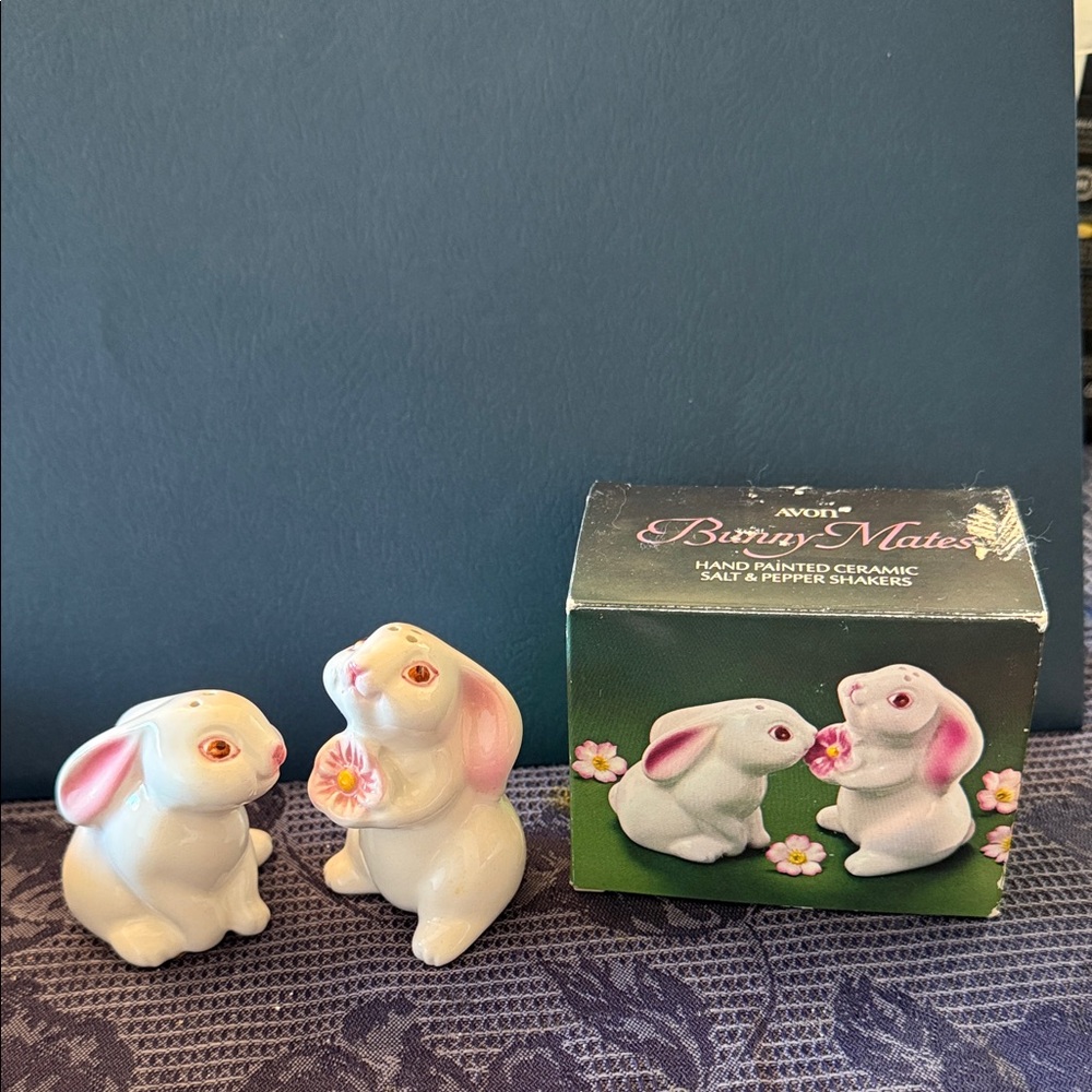 Avon Bunny Mates Ceramic Shakers - White and Pink